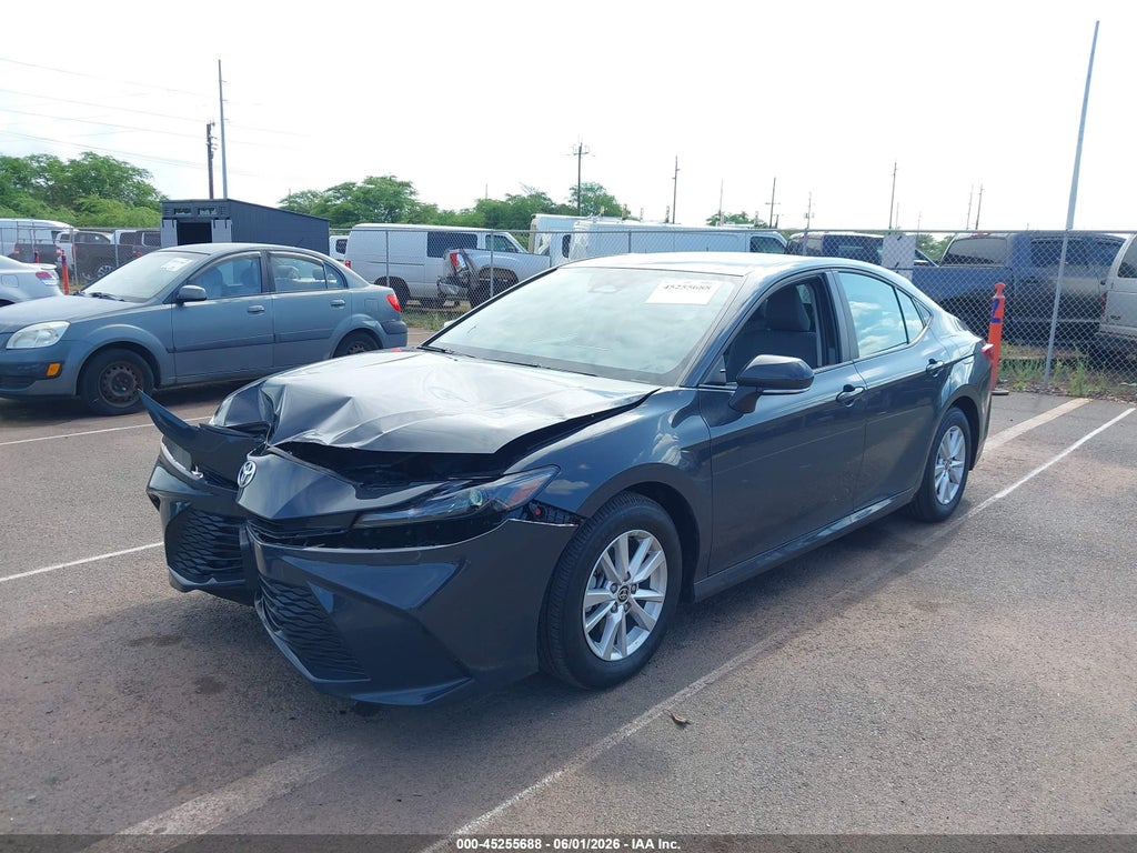 2025 Toyota Camry LE photo 6