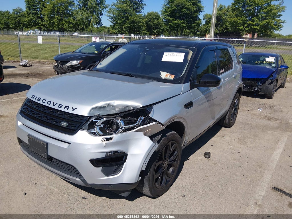 2017 Land Rover Discovery Sport HSE photo 2