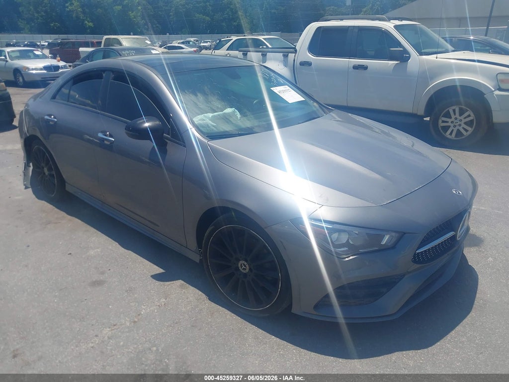 MERCEDES-BENZ CLA 2023