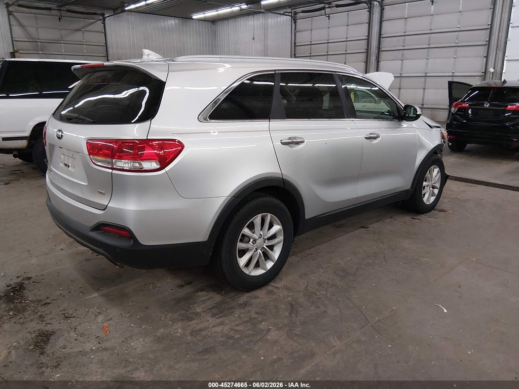 2016 Kia Sorento 2.4L LX photo 4