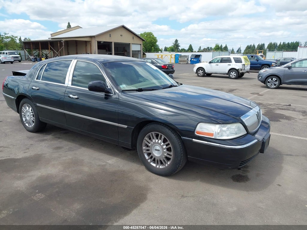 2006 LINCOLN TOWN CAR