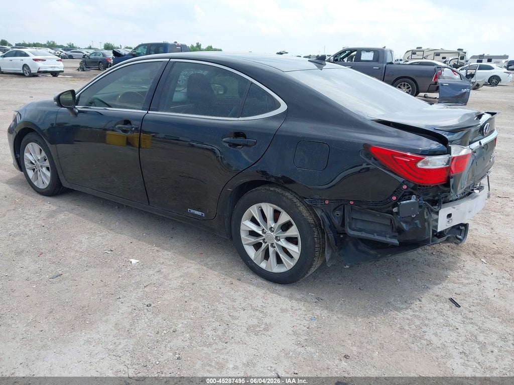 2013 Lexus ES 300H photo 3