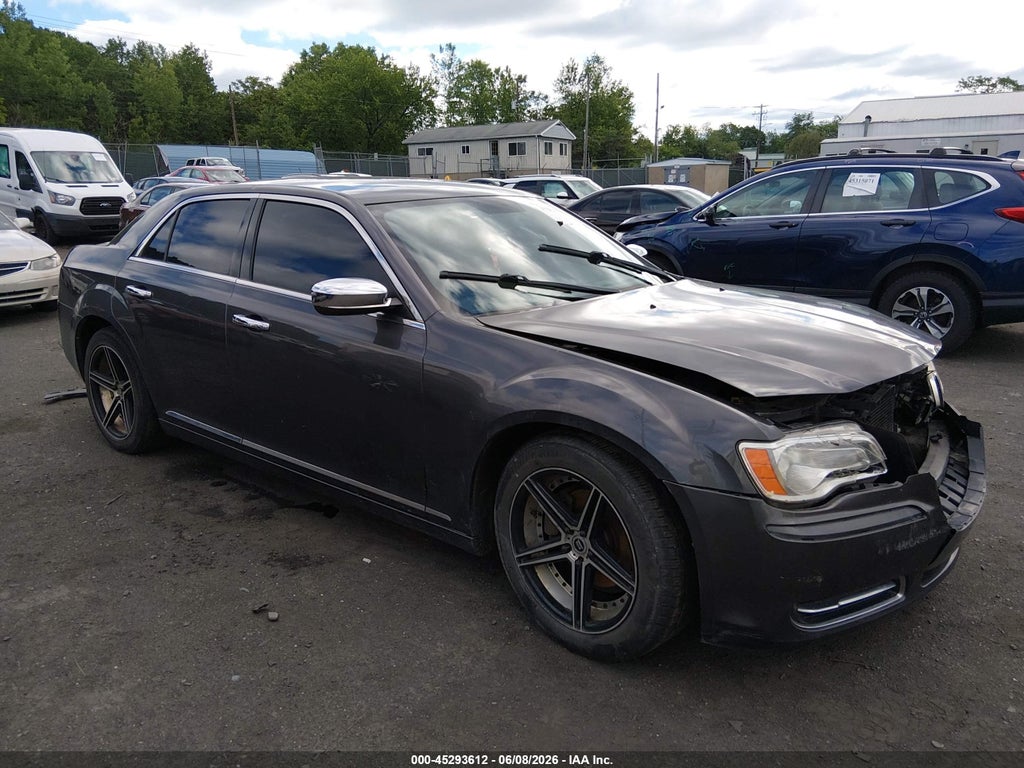 2C3CCAAG5DH615218 2013 CHRYSLER 300 photo no. 1