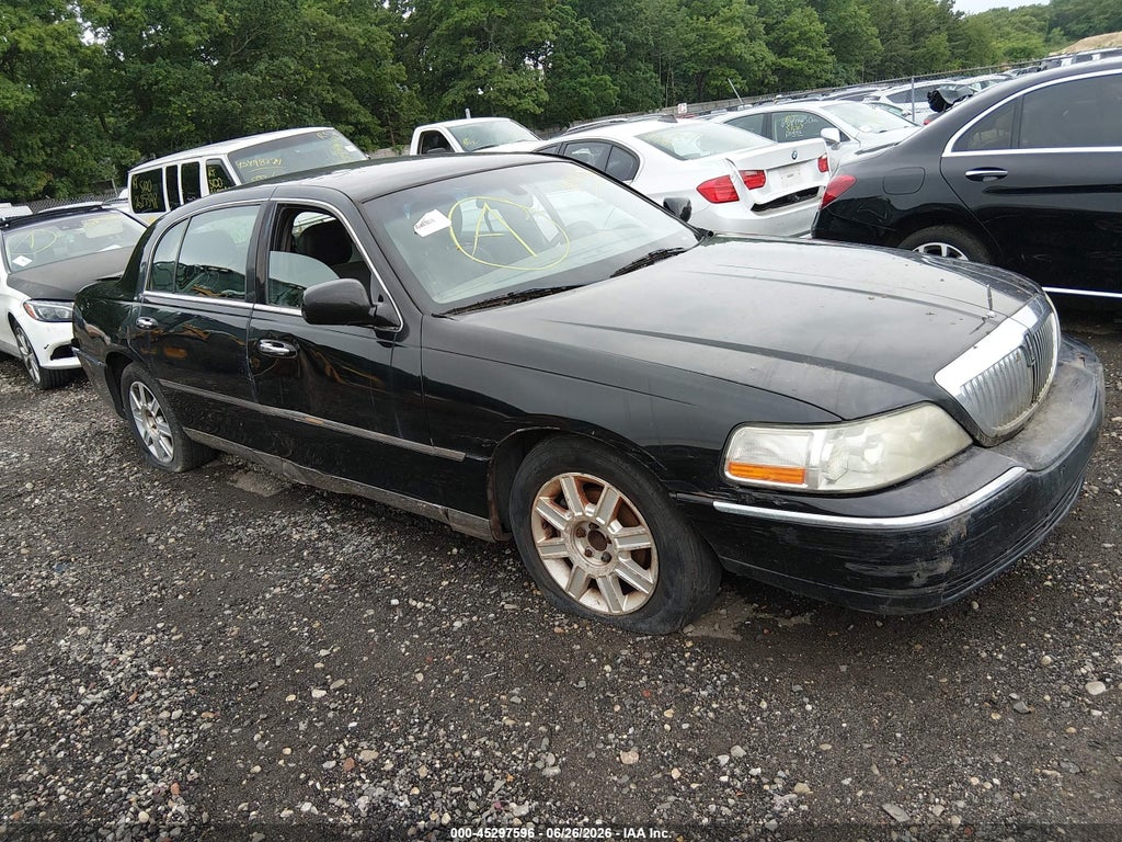 2011 LINCOLN TOWN CAR