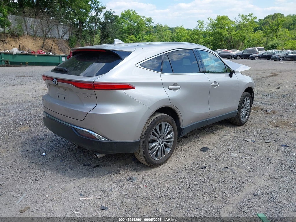 2023 Toyota Venza XLE photo 4