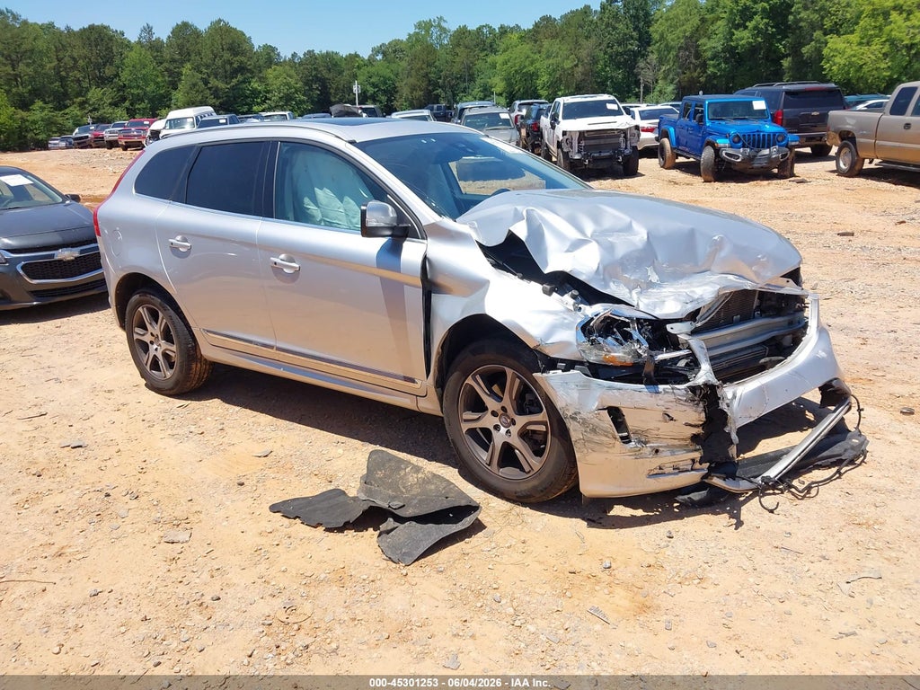 2015 VOLVO XC60