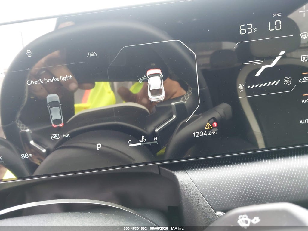 2025 Kia K4 GT-Line photo 7