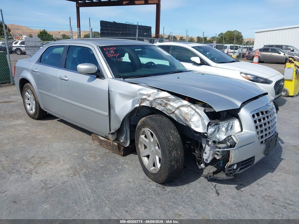 2C3AA53G55H597631 2005 CHRYSLER 300 photo no. 1
