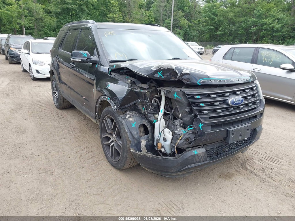 2017 Ford Explorer Sport photo 1