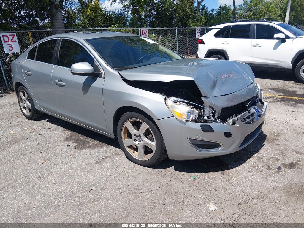 2013 VOLVO S60
