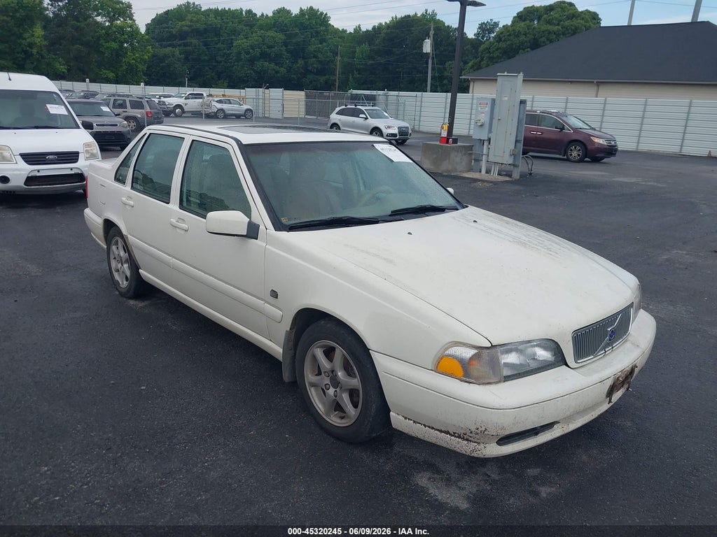2000 VOLVO S70