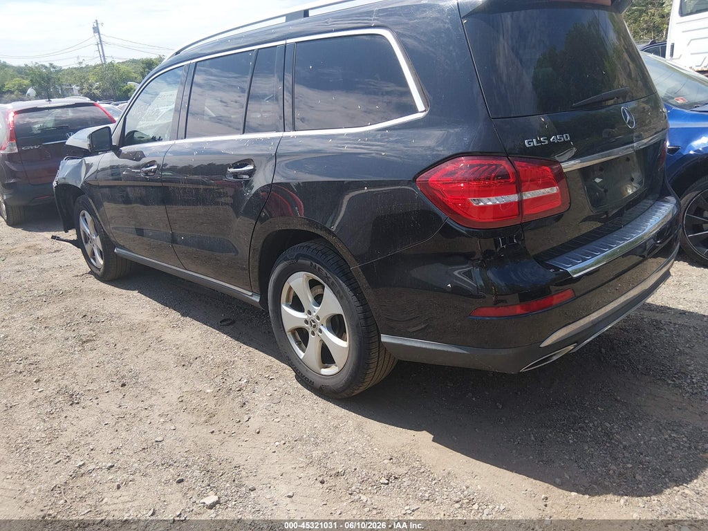2017 Mercedes-Benz GLS 450 4MATIC photo 3