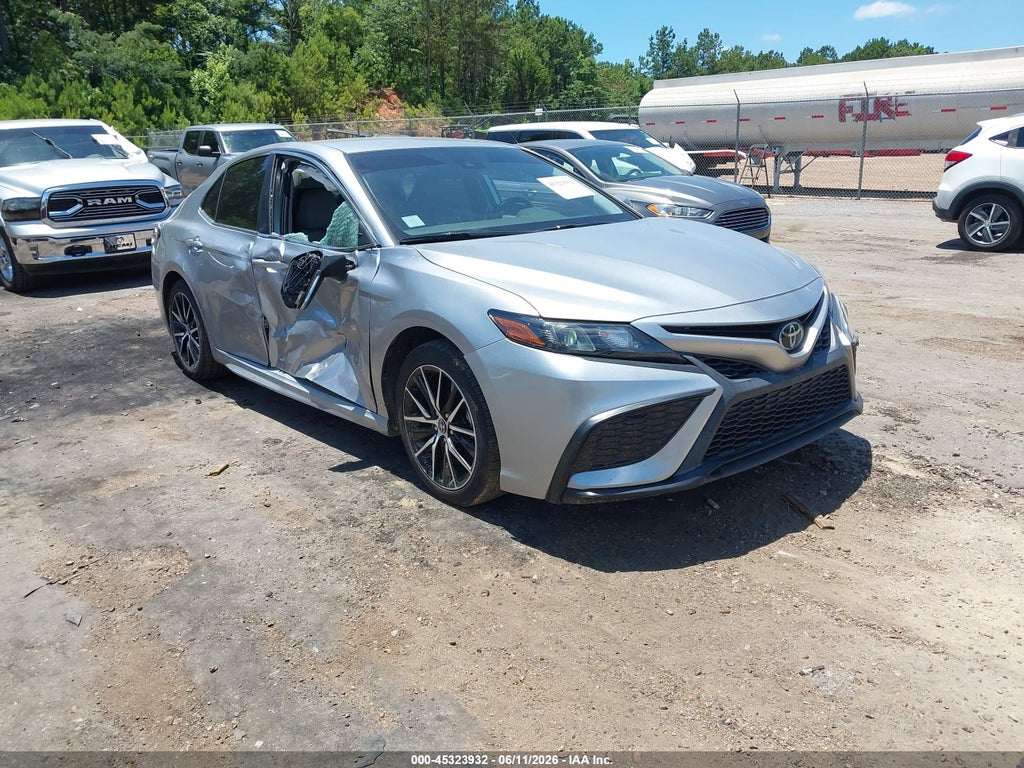 TOYOTA CAMRY 2022