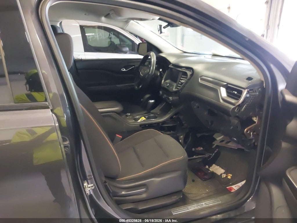 2017 GMC Acadia SLE-2 photo 5