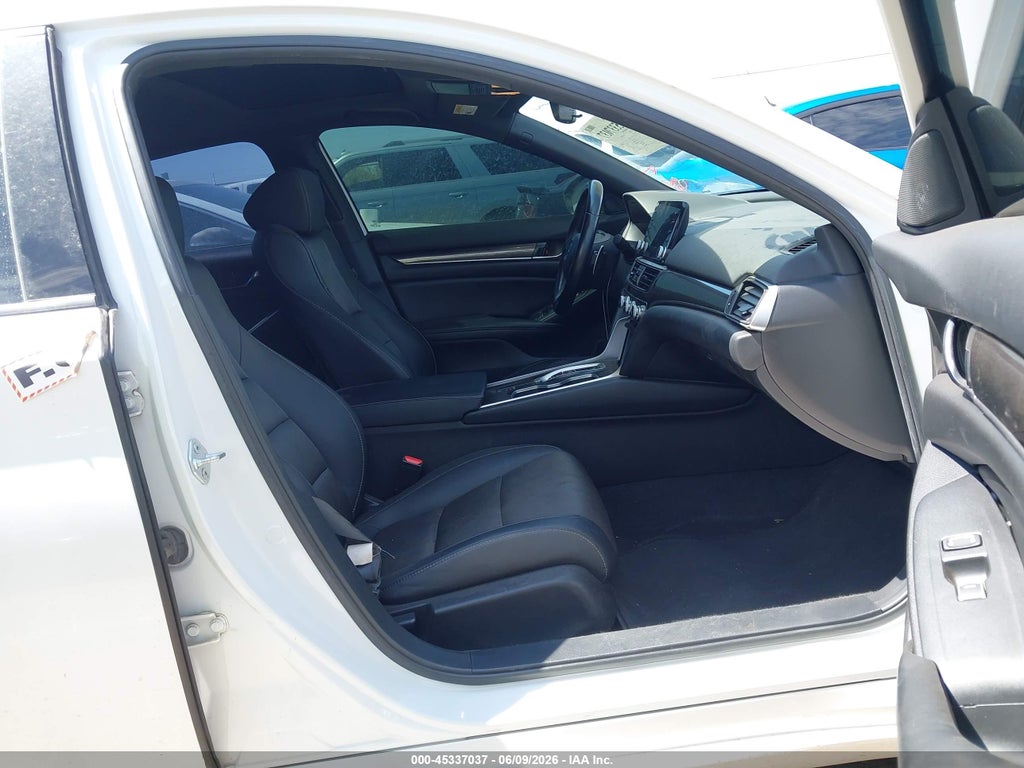 2021 Honda Accord Sport 2.0T photo 5