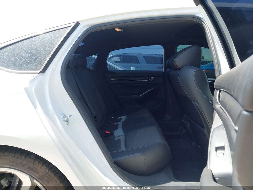 2021 Honda Accord Sport 2.0T photo 8