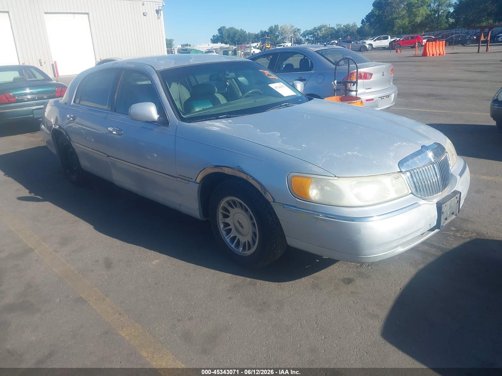 1999 LINCOLN TOWN CAR
