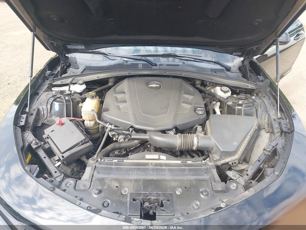 2017 Chevrolet Camaro 1LT photo 10