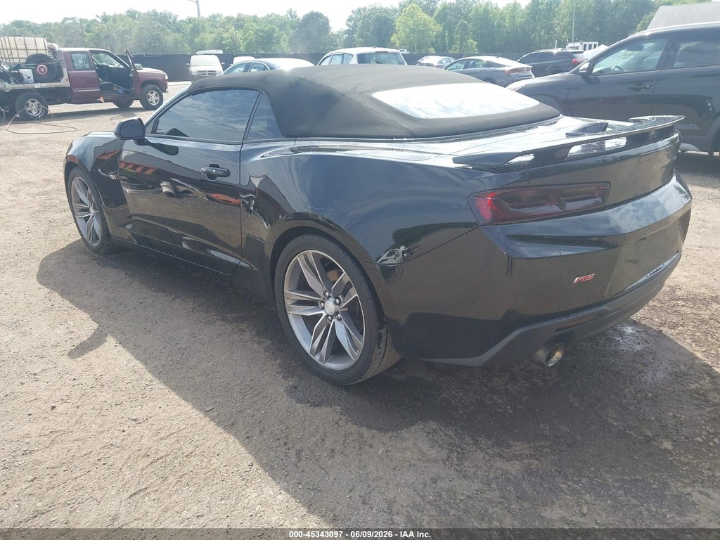 2017 Chevrolet Camaro 1LT photo 3