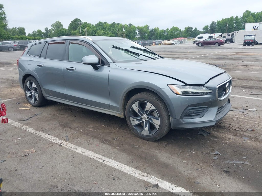 2020 VOLVO V60 CROSS COUNTRY