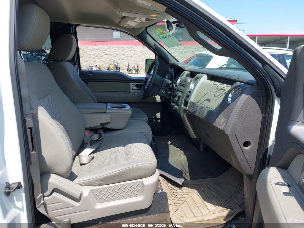 2009 Ford F-150 STX/XL/XLT photo 5