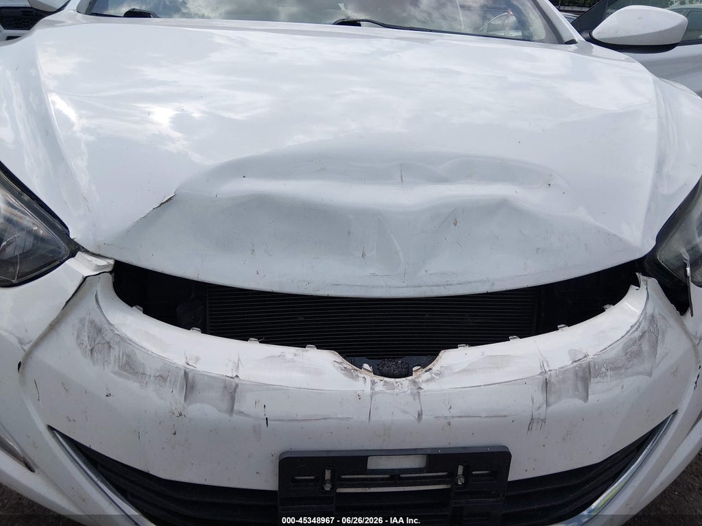 2014 Hyundai Elantra SE photo 6