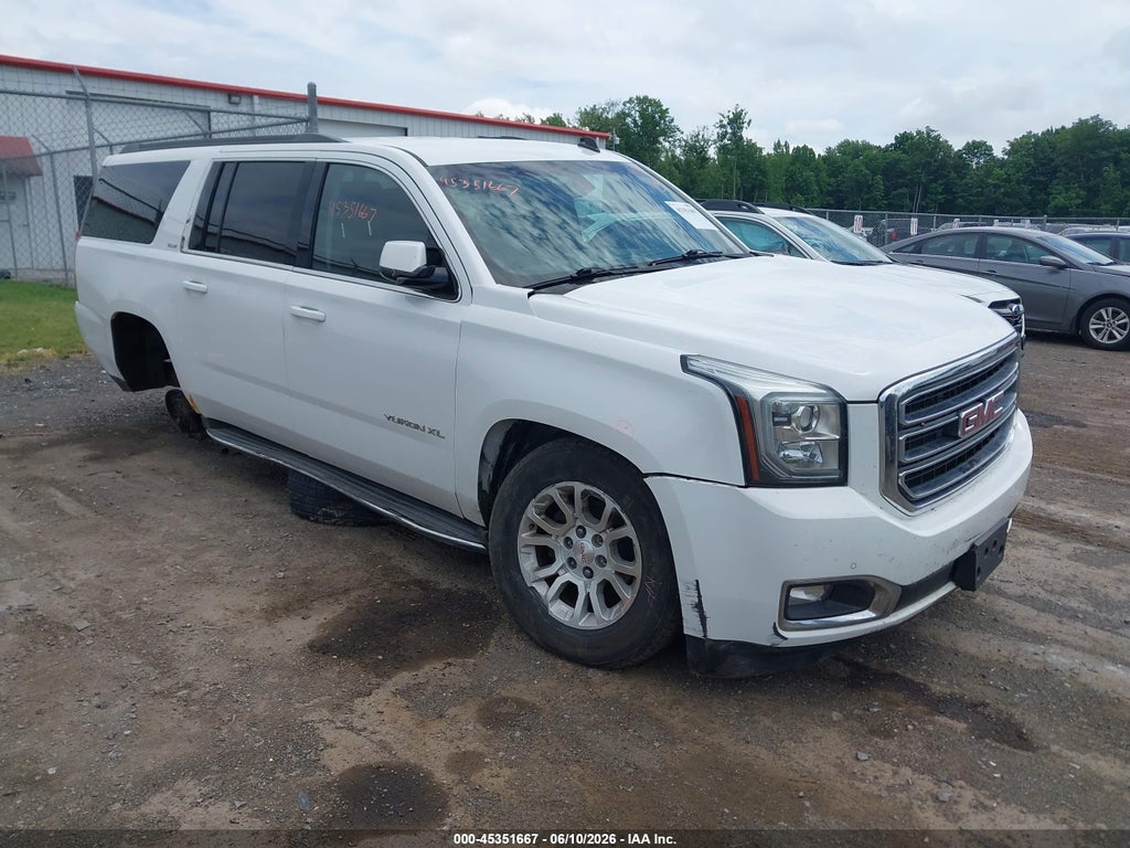 2015 GMC Yukon XL 1500 SLE photo 1