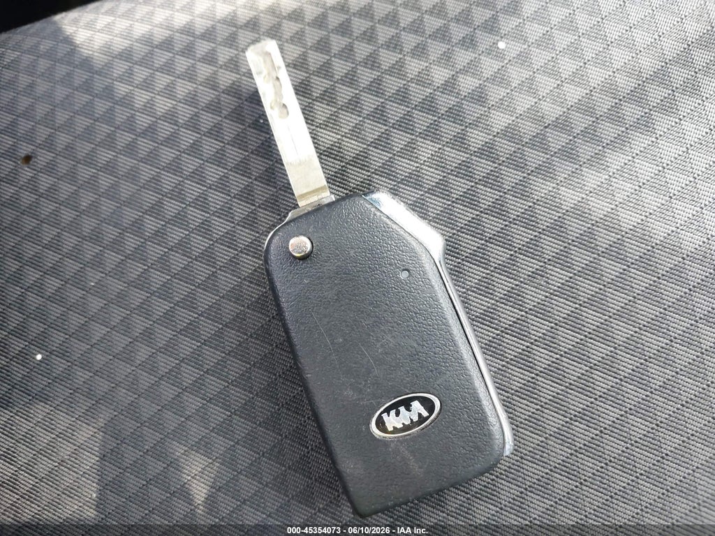 2020 Kia Soul LX photo 11