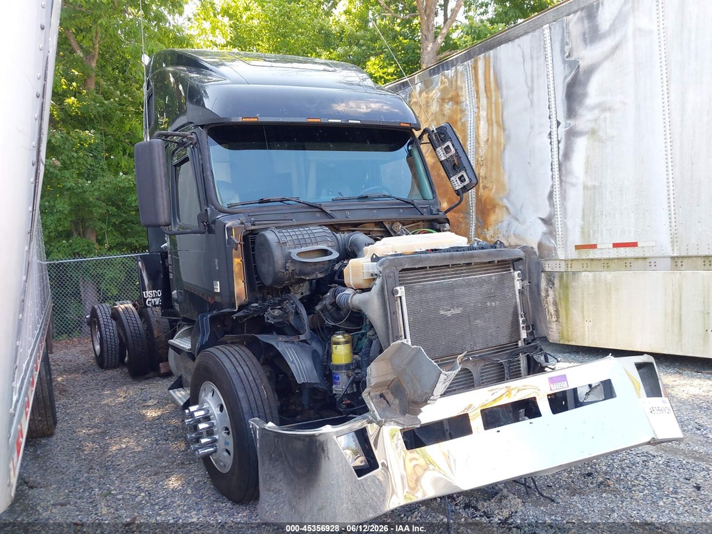 2011 VOLVO VN*ORS