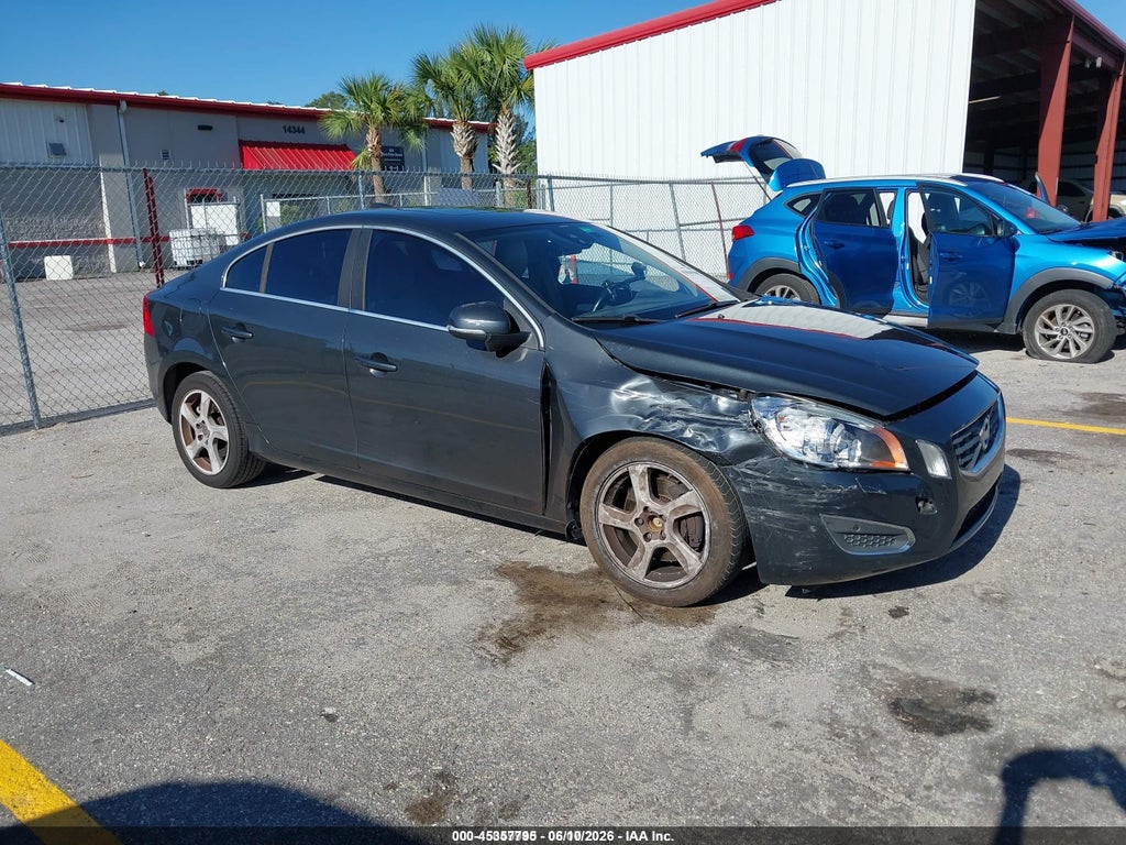 2013 VOLVO S60
