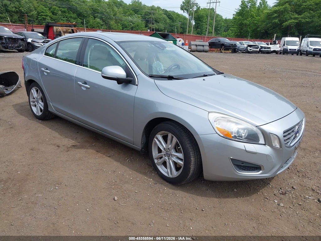 2013 VOLVO S60