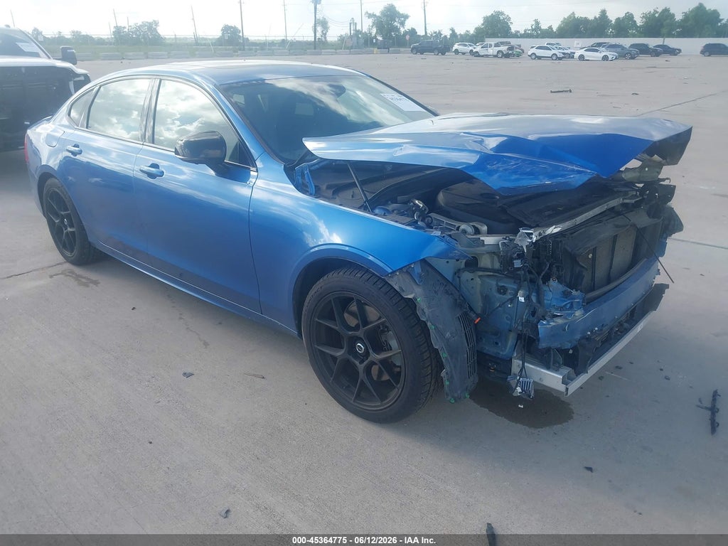 2020 VOLVO S90
