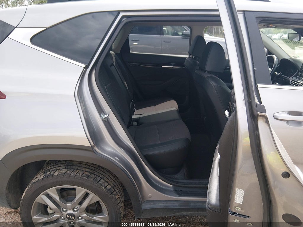 2021 Kia Seltos S photo 8