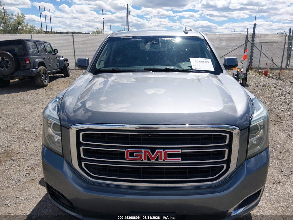 2018 GMC Yukon XL SLT photo 6