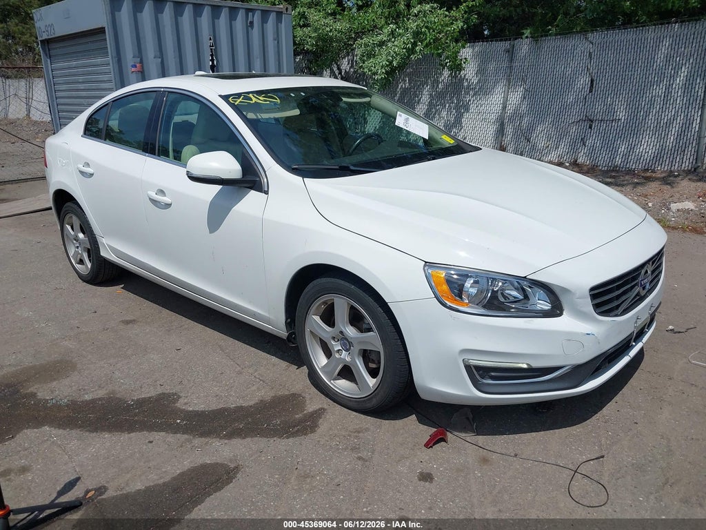 2015 VOLVO S60
