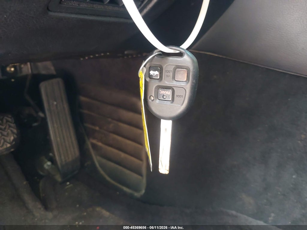 2003 Lexus LS 430 photo 11