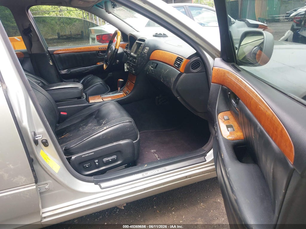 2003 Lexus LS 430 photo 5