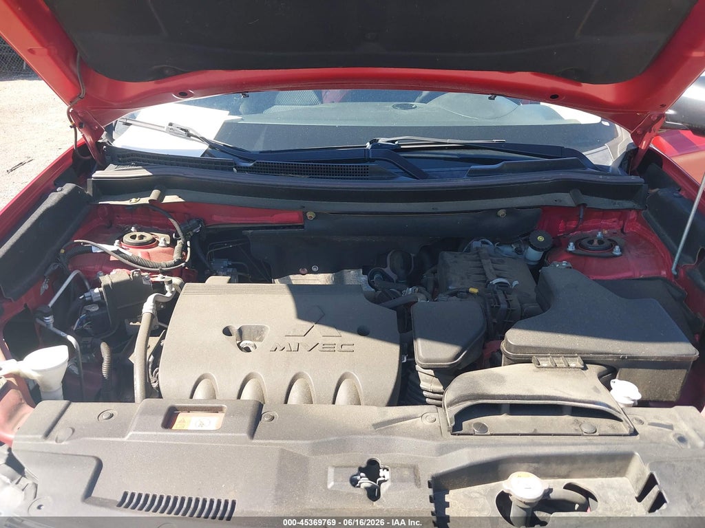 2018 Mitsubishi Outlander ES photo 10
