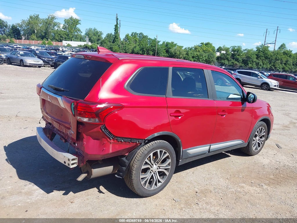 2018 Mitsubishi Outlander ES photo 4
