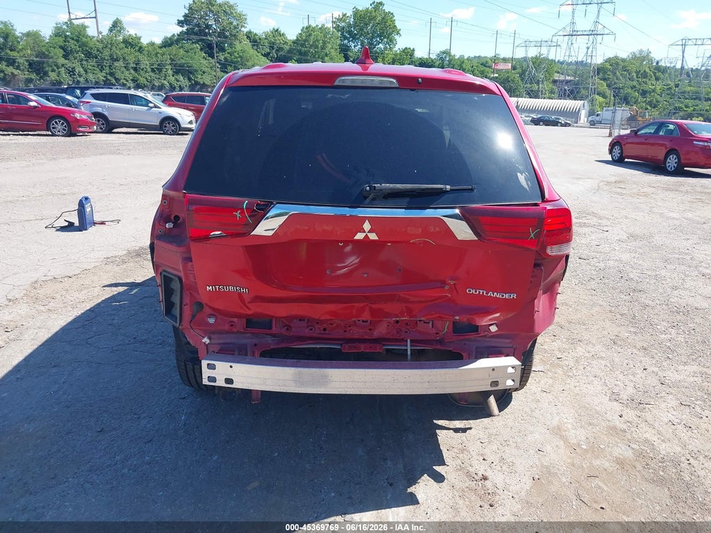 2018 Mitsubishi Outlander ES photo 6