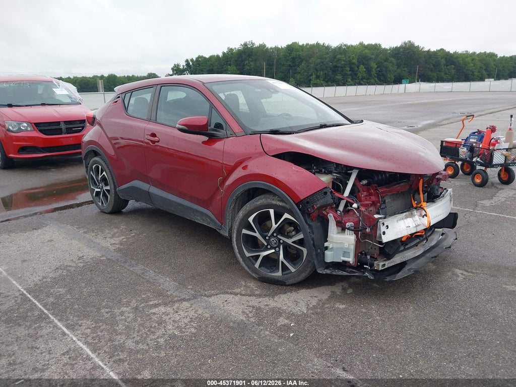 NMTKHMBX1JR024906 2018 TOYOTA C-HR photo no. 1