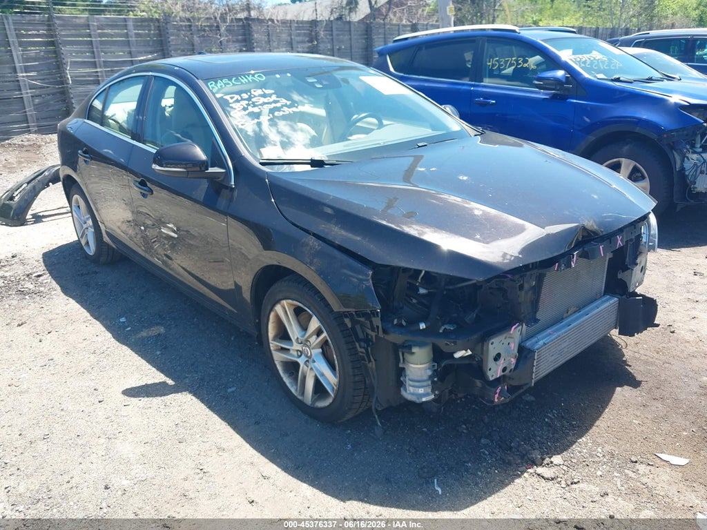 2015 VOLVO S60