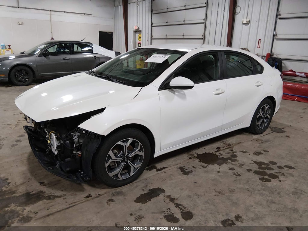 2021 Kia Forte LXS photo 2