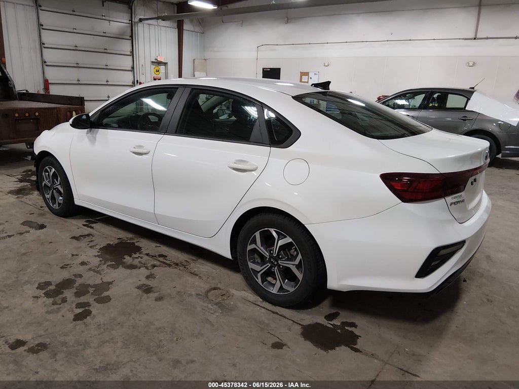 2021 Kia Forte LXS photo 3