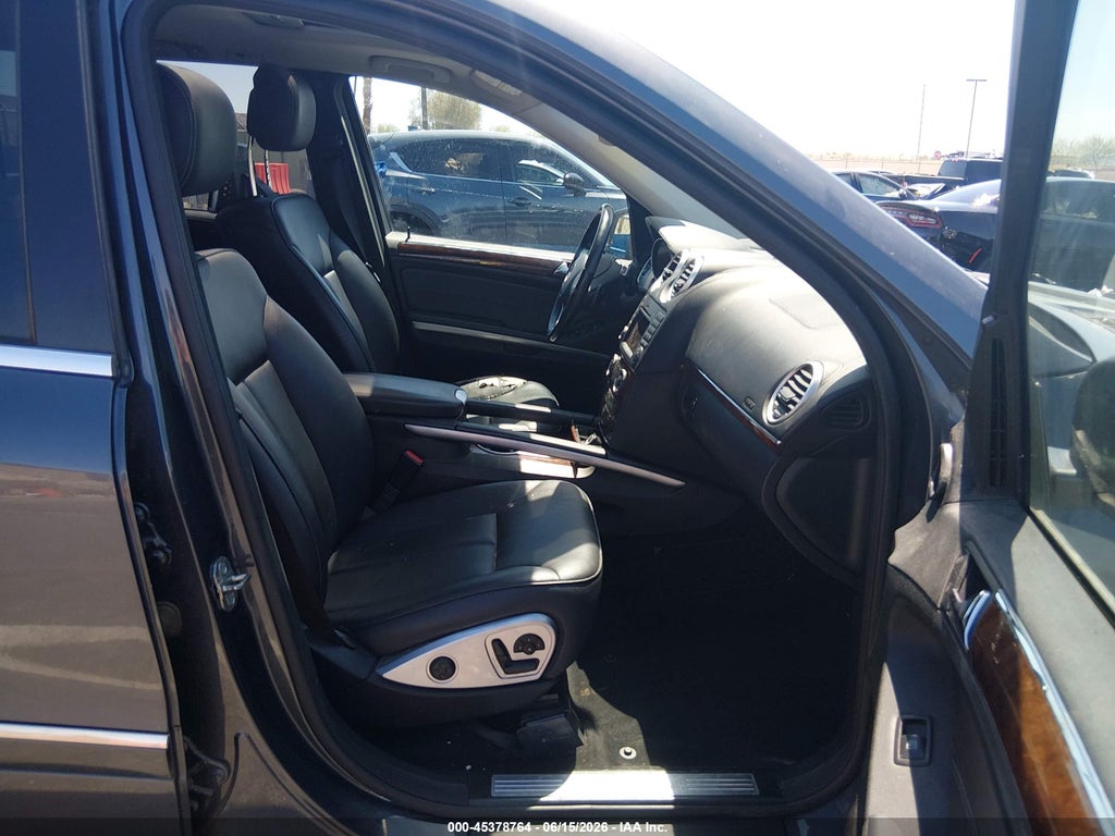 2012 Mercedes-Benz GL 450 4MATIC photo 5