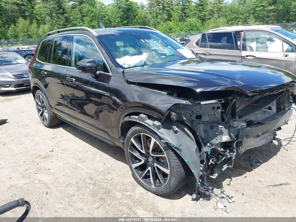 2018 VOLVO XC90