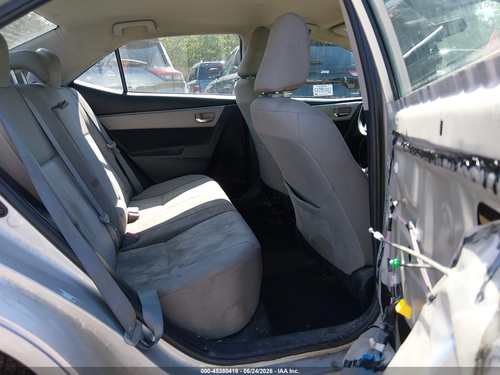2016 Toyota Corolla LE photo 8