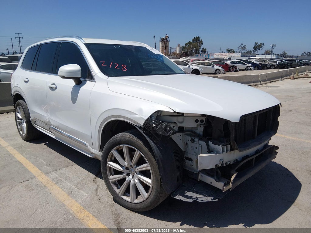 2016 VOLVO XC90