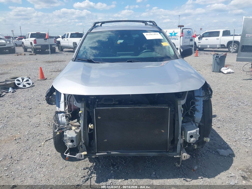 2020 Toyota RAV4 LE photo 6