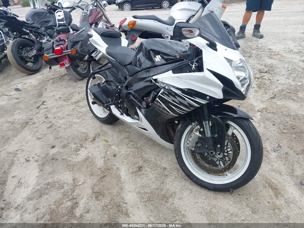 2019 SUZUKI GSX-R600